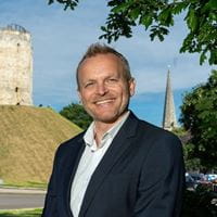 Dave Broadbent headshot