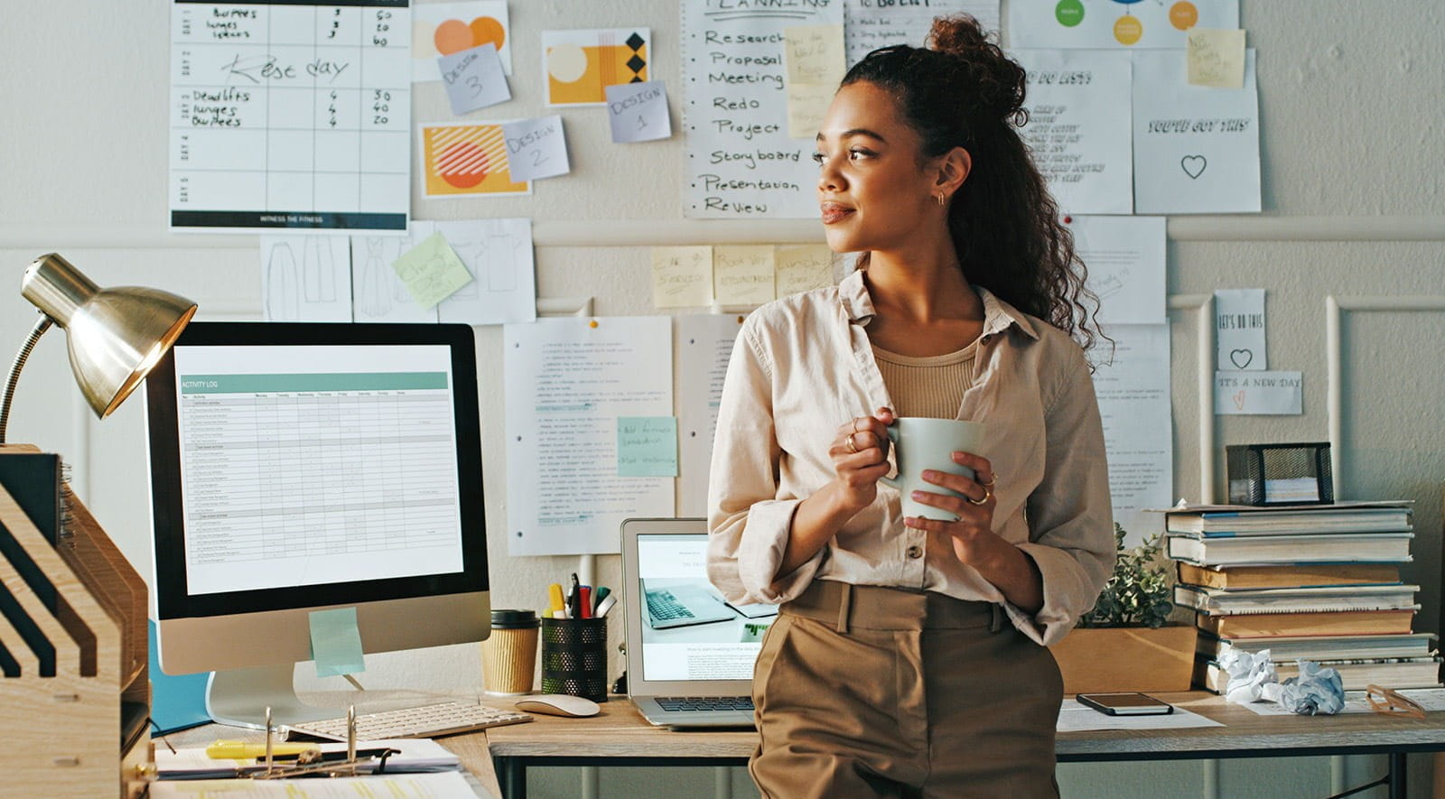 ICAEW Student CFAB listicle accountant young woman office